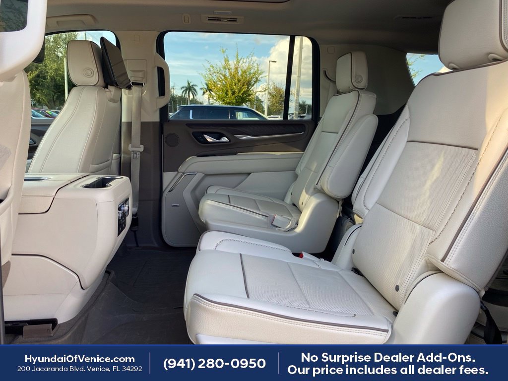 Used 2023 GMC Yukon XL Denali w/ Denali Reserve Package AWD/4WD image 20