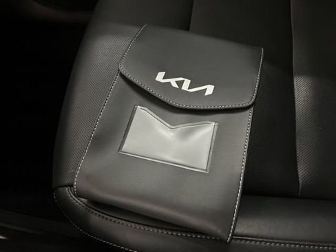 Used 2025 Kia Telluride S AWD/4WD image 33