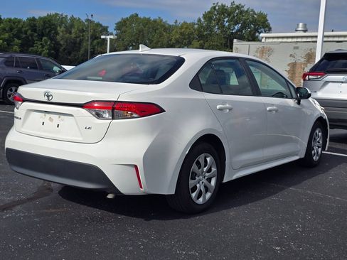 Used 2024 Toyota Corolla LE FWD image 8