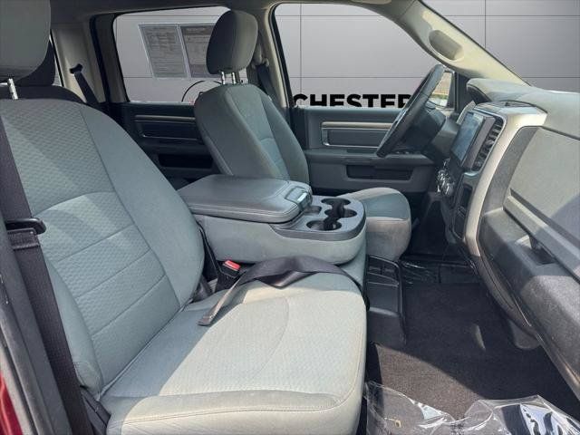 Used 2018 RAM 1500 Classic SLT AWD/4WD image 46