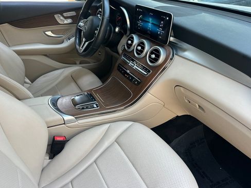 Used 2021 Mercedes-Benz GLC 300 image 27
