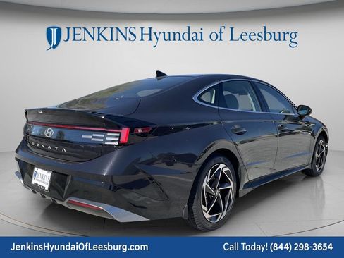 New 2026 Hyundai Sonata SEL FWD image 4