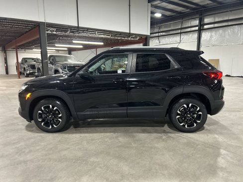 Used 2021 Chevrolet TrailBlazer LT w/ Convenience Package image 6