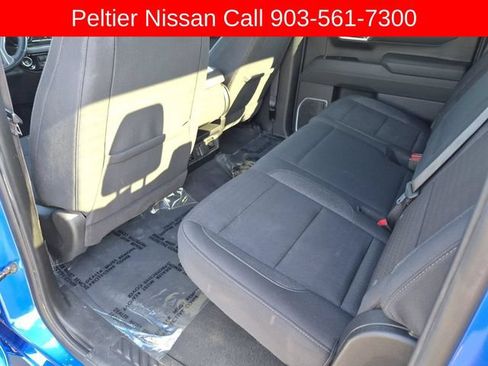 Used 2025 Chevrolet Silverado 1500 LT AWD/4WD image 23