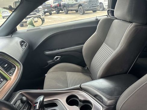 Used 2019 Dodge Challenger GT image 14