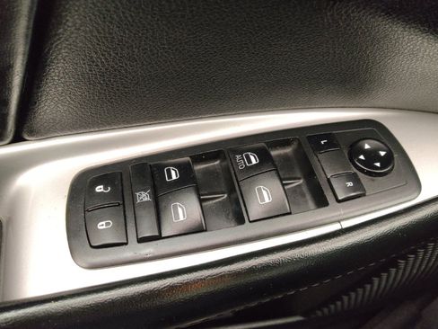 Used 2019 Dodge Journey SE w/ Connectivity Group FWD image 27