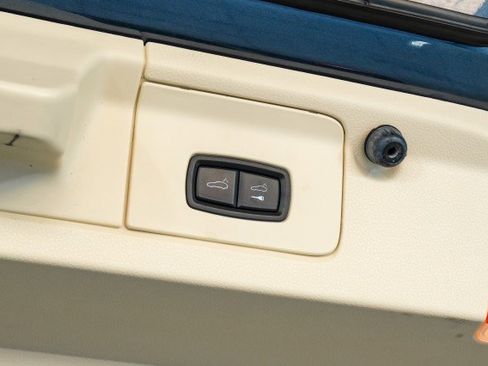 Used 2011 Porsche Panamera 4S image 54