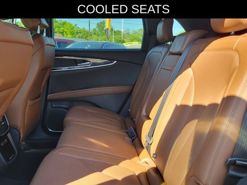 Used 2022 Lincoln Nautilus Reserve w/ Cargo Utility Package FWD image 13