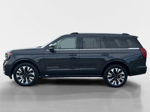 Used 2025 Ford Expedition Platinum w/ Driver's Package image 2