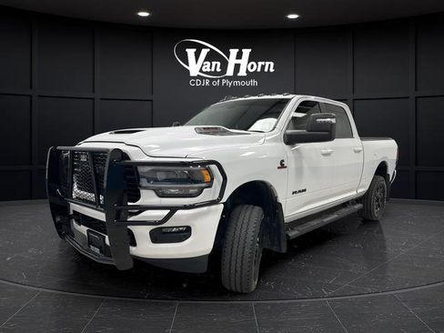 Used 2024 RAM 2500 Laramie w/ Night Edition AWD/4WD image 3