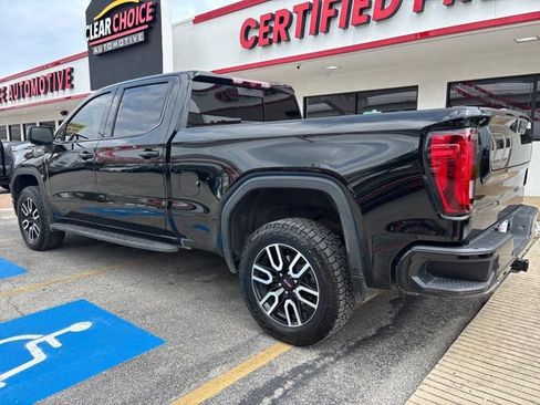 Used 2024 GMC Sierra 1500 AT4 w/ Technology Package AWD/4WD image 3