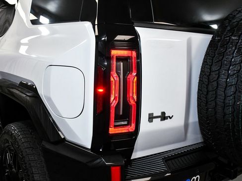 Used 2026 GMC Hummer EV SUV AWD/4WD image 85