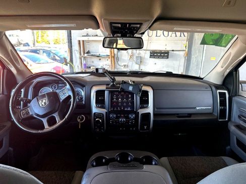 Used 2019 RAM 1500 Big Horn AWD/4WD image 24