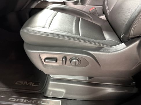 Used 2019 GMC Sierra 1500 Denali w/ Denali Ultimate Package AWD/4WD image 14
