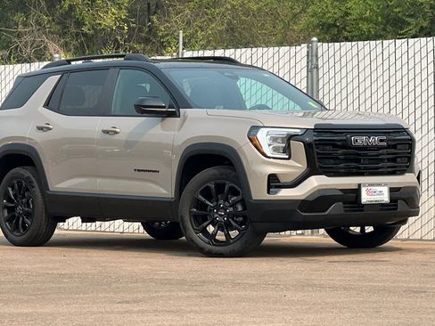 New 2027 GMC Terrain Elevation w/ Elevation Premium Package AWD/4WD image 2