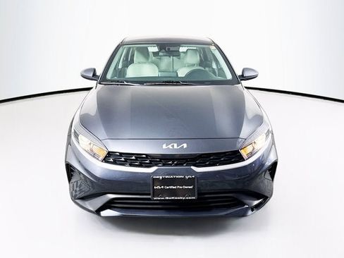 Certified 2023 Kia Forte LXS image 3