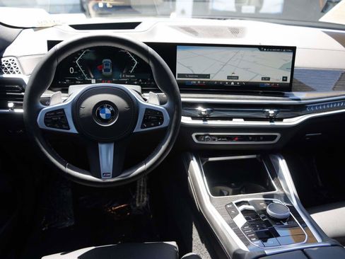 Used 2025 BMW X6 xDrive40i w/ Premium Package AWD/4WD image 7