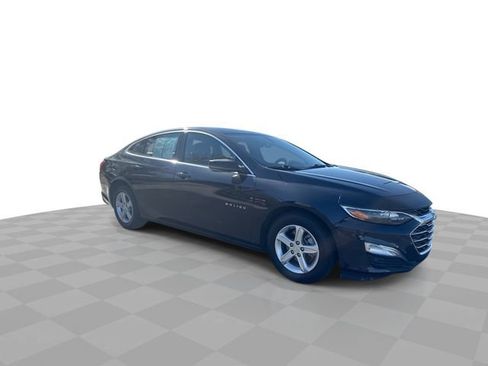 Certified 2022 Chevrolet Malibu LS image 3