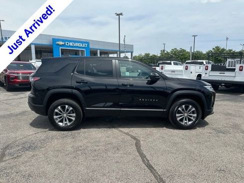 New 2026 Chevrolet Equinox LT w/ Convenience Package II FWD image 2