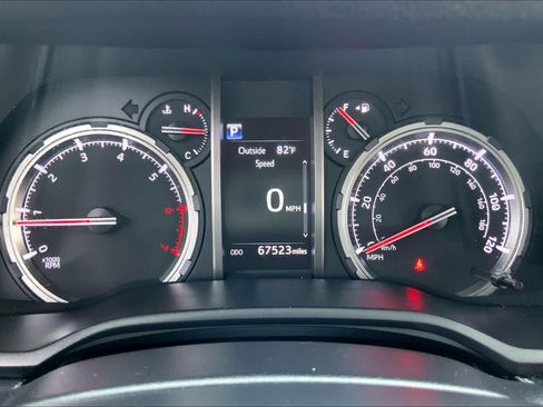 Used 2022 Toyota 4Runner TRD Sport AWD/4WD image 25
