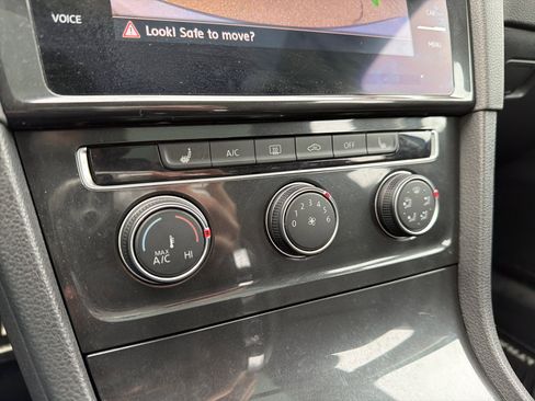 Used 2019 Volkswagen Golf Alltrack SE image 20