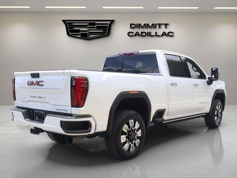 Used 2024 GMC Sierra 3500 Denali w/ Denali Reserve Package AWD/4WD image 5