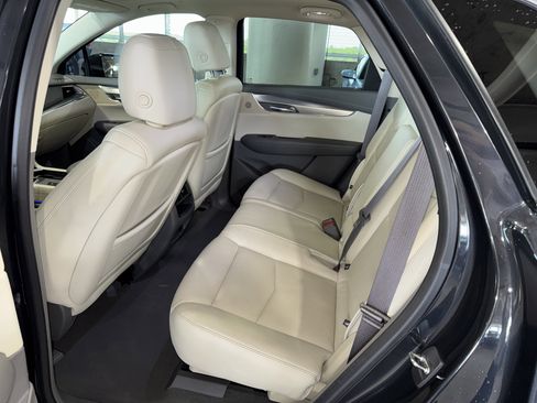 Used 2019 Cadillac XT5 Premium Luxury image 15