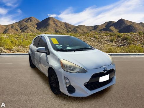 Used 2016 Toyota Prius C Two FWD image 5