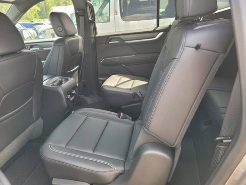 New 2026 GMC Acadia Elevation w/ Black Edition image 7