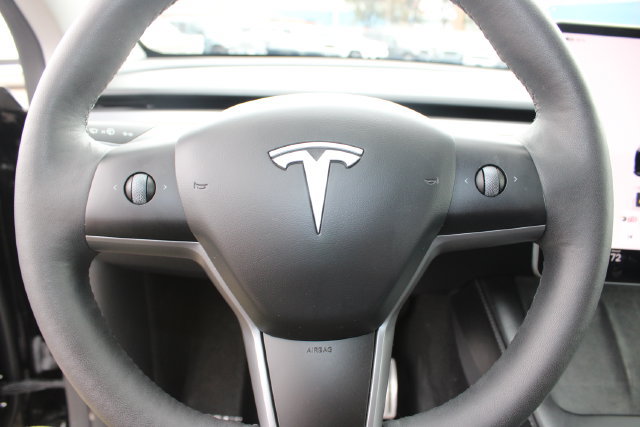 Used 2024 Tesla Model Y Performance AWD/4WD image 15