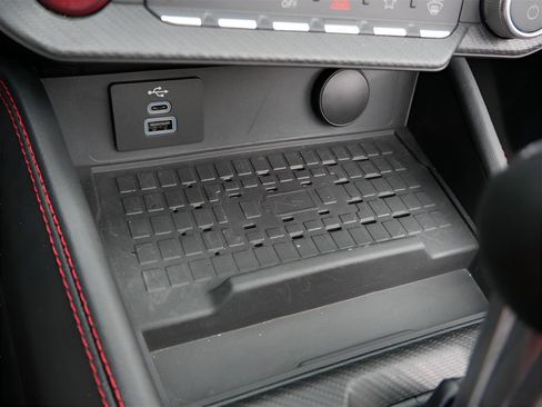 Used 2024 Ford Mustang GT Premium image 26