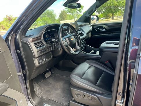 Used 2023 Chevrolet Tahoe LT w/ Luxury Package image 9