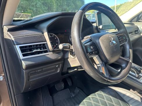 Used 2022 Mitsubishi Outlander SEL AWD/4WD image 15
