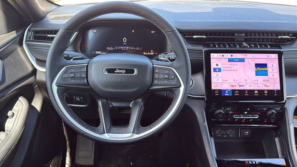 New 2027 Jeep Grand Cherokee Laredo X RWD image 18
