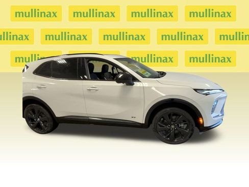 New 2025 Buick Envision Sport Touring image 13