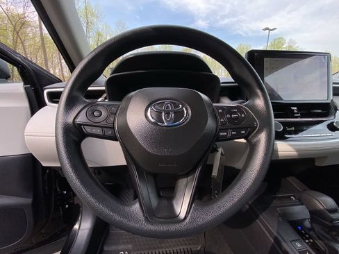 Certified 2026 Toyota Corolla Cross L AWD/4WD image 34