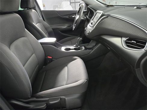 Used 2018 Chevrolet Malibu LS w/ LPO, Convenience Package 2 image 16