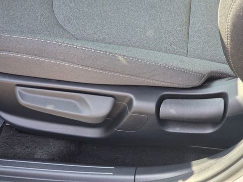 Used 2025 Kia K4 LXS FWD image 13