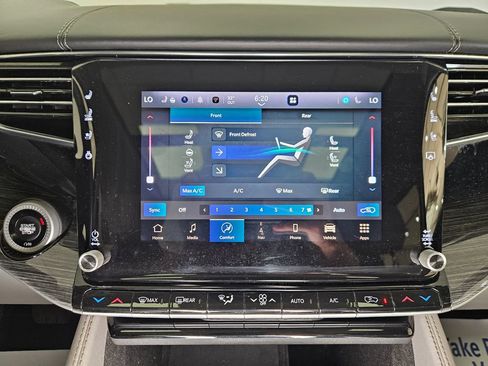 Used 2022 Jeep Wagoneer Series III w/ Premium Group I AWD/4WD image 15