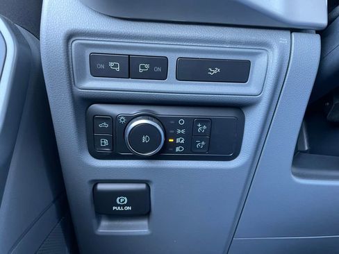Used 2022 Ford F150 XLT w/ Equipment Group 302A High AWD/4WD image 45
