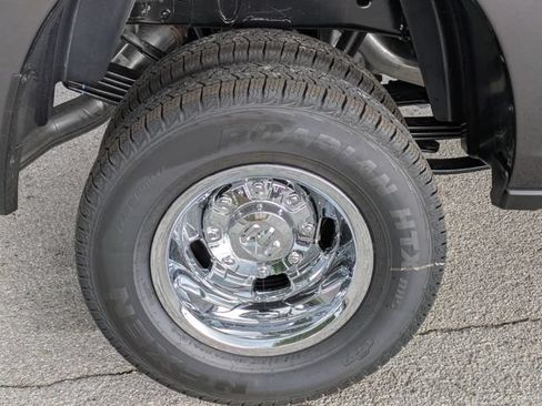 New 2026 RAM 3500 Tradesman AWD/4WD image 8