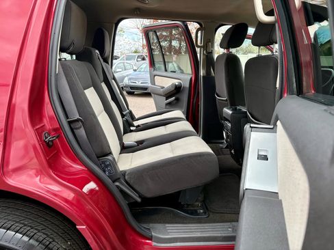 Used 2008 Mercury Mountaineer AWD image 25