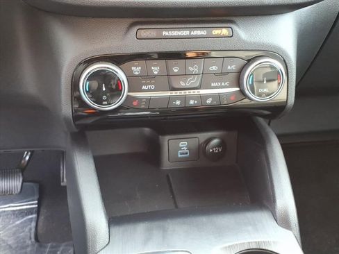 Used 2022 Ford Escape SEL image 19