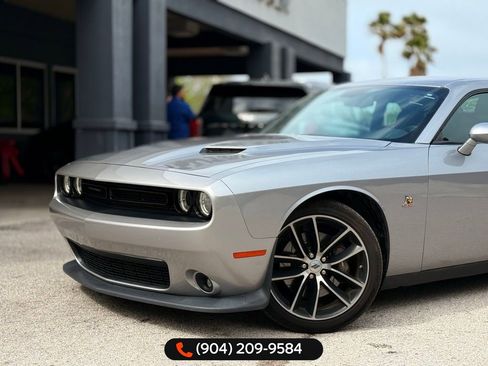 Used 2018 Dodge Challenger R/T Scat Pack w/ Leather Interior Group image 2