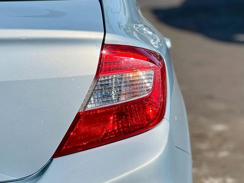 Used 2012 Honda Civic EX-L image 5