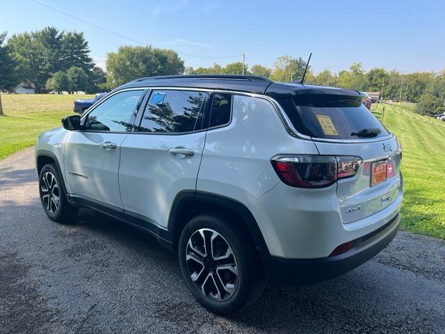 Used 2022 Jeep Compass Limited w/ Sun and Sound Group AWD/4WD image 5