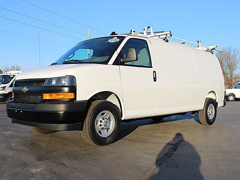 Used 2025 Chevrolet Express 2500 Extended w/ Communications Package image 2
