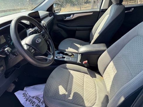 Used 2021 Ford Escape SE FWD image 31
