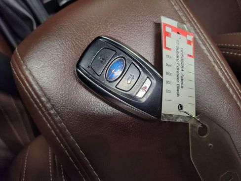 Used 2017 Subaru Forester 2.5i Touring image 16