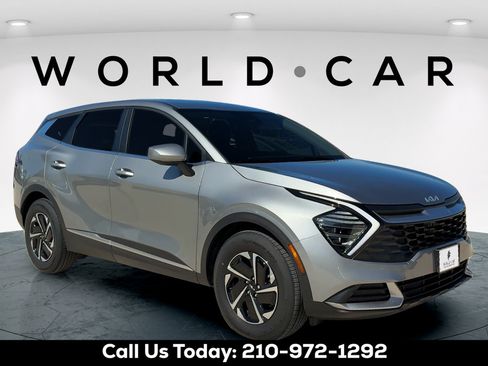 Certified 2025 Kia Sportage LX FWD image 1